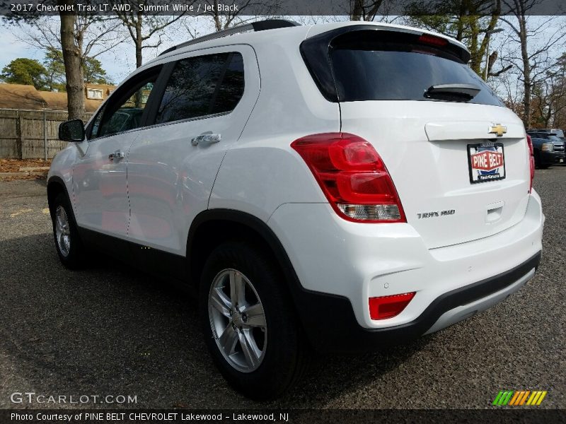 Summit White / Jet Black 2017 Chevrolet Trax LT AWD