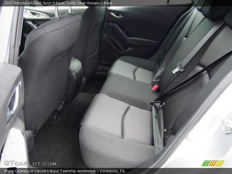 Sonic Silver Metallic / Black 2017 Mazda MAZDA3 Sport 5 Door