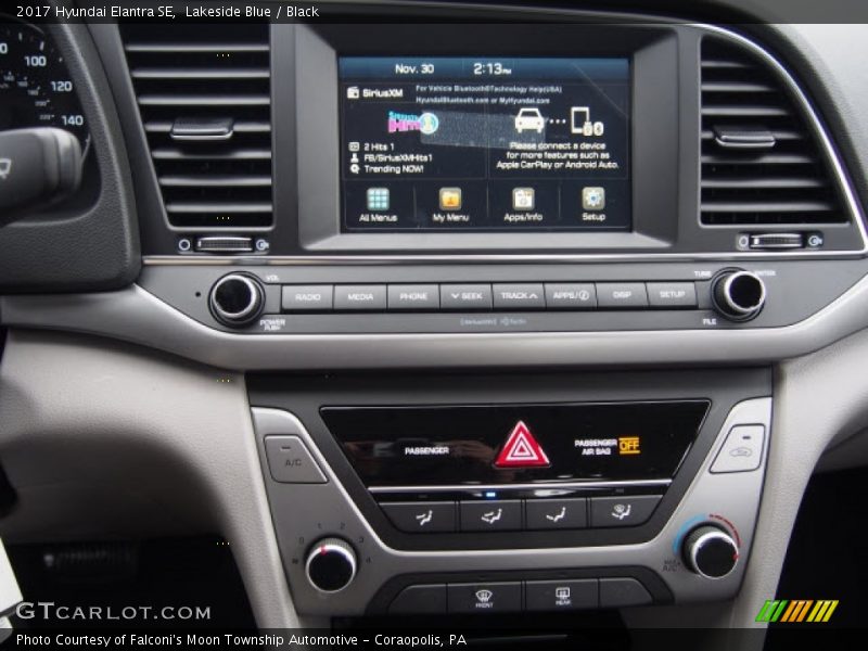 Lakeside Blue / Black 2017 Hyundai Elantra SE