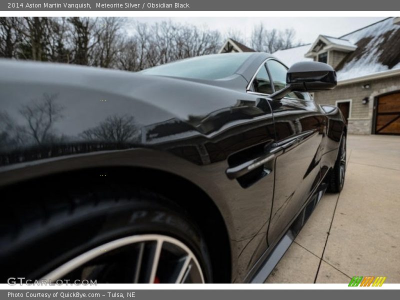 Meteorite Silver / Obsidian Black 2014 Aston Martin Vanquish