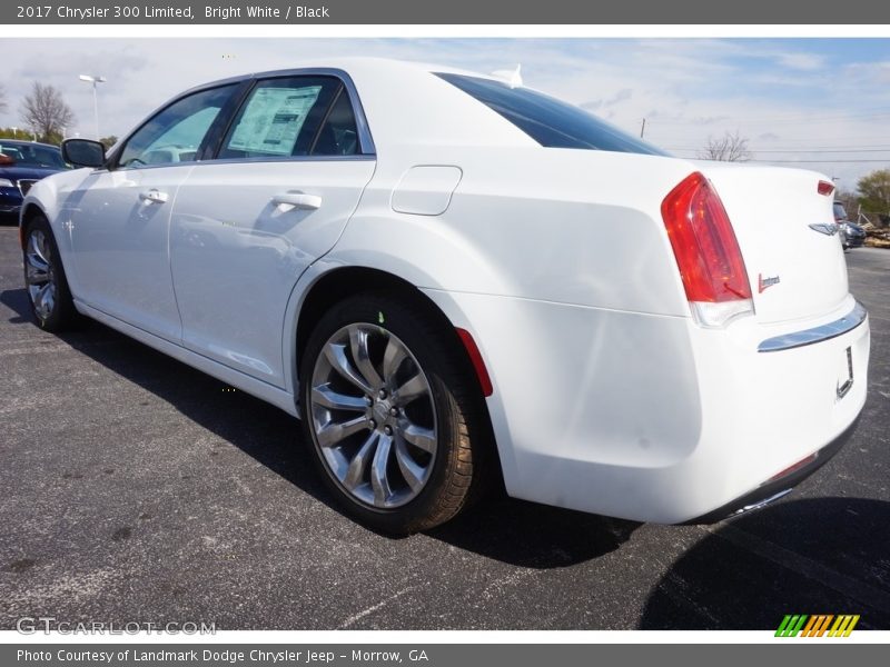 Bright White / Black 2017 Chrysler 300 Limited