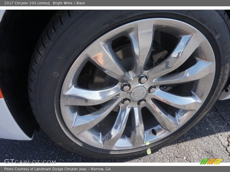 Bright White / Black 2017 Chrysler 300 Limited