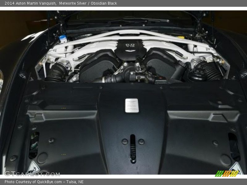 Meteorite Silver / Obsidian Black 2014 Aston Martin Vanquish
