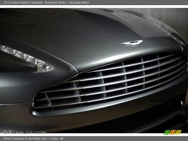 Meteorite Silver / Obsidian Black 2014 Aston Martin Vanquish