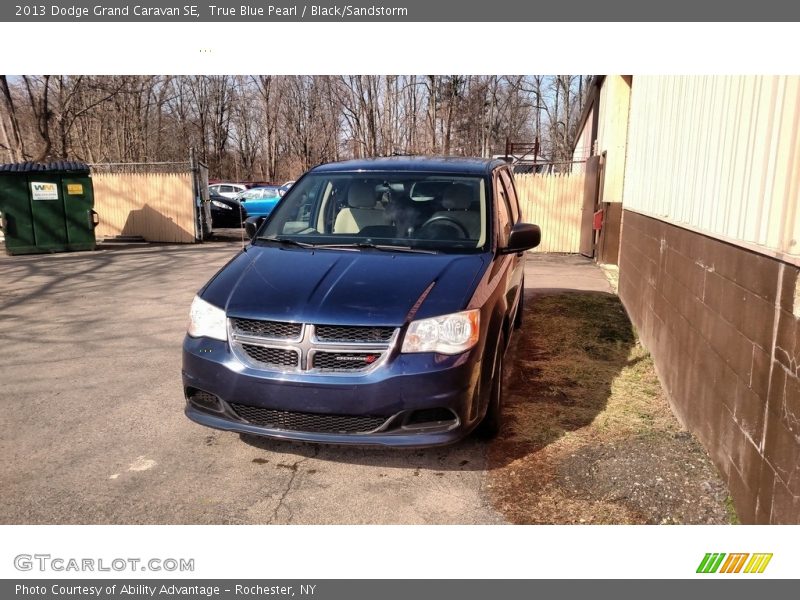True Blue Pearl / Black/Sandstorm 2013 Dodge Grand Caravan SE