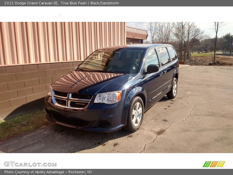 True Blue Pearl / Black/Sandstorm 2013 Dodge Grand Caravan SE