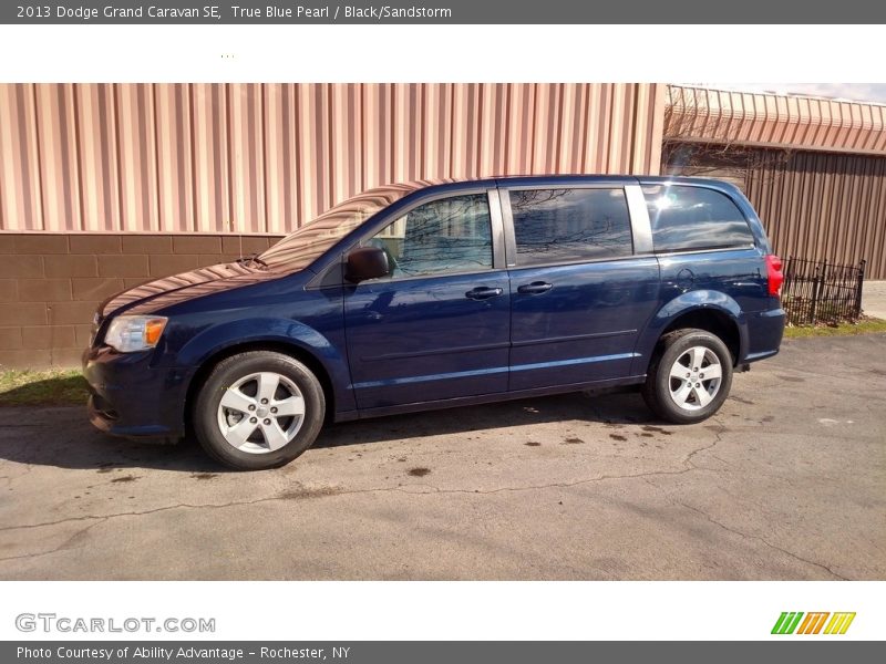 True Blue Pearl / Black/Sandstorm 2013 Dodge Grand Caravan SE