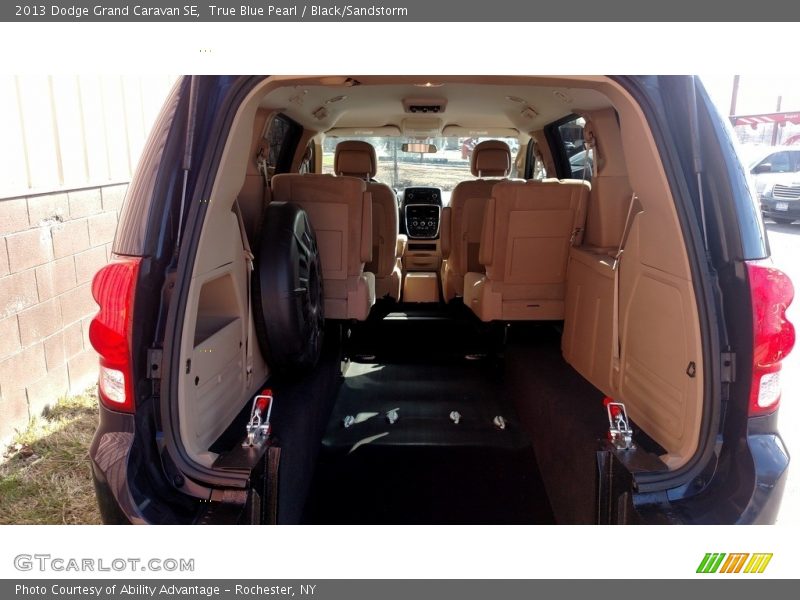 True Blue Pearl / Black/Sandstorm 2013 Dodge Grand Caravan SE