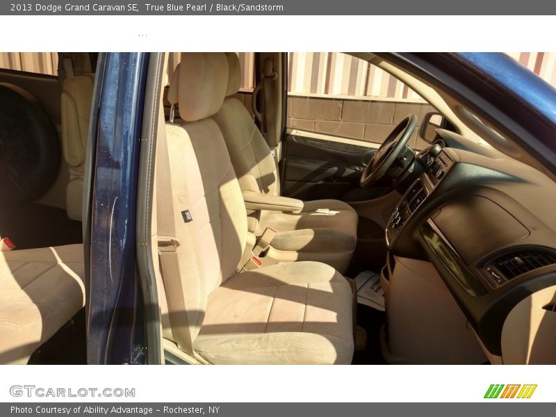 True Blue Pearl / Black/Sandstorm 2013 Dodge Grand Caravan SE