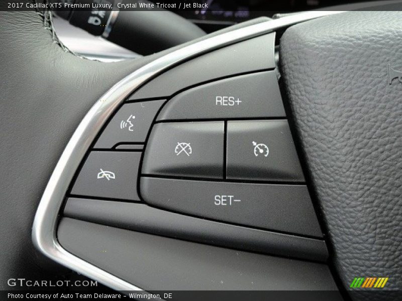 Crystal White Tricoat / Jet Black 2017 Cadillac XT5 Premium Luxury