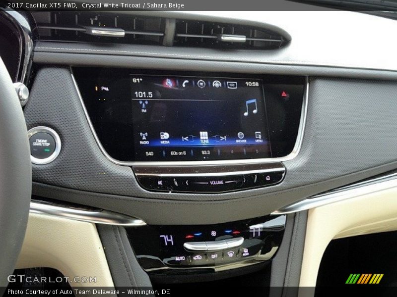 Crystal White Tricoat / Sahara Beige 2017 Cadillac XT5 FWD