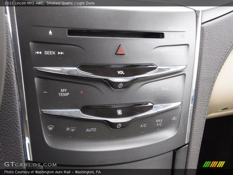 Smoked Quartz / Light Dune 2013 Lincoln MKS AWD