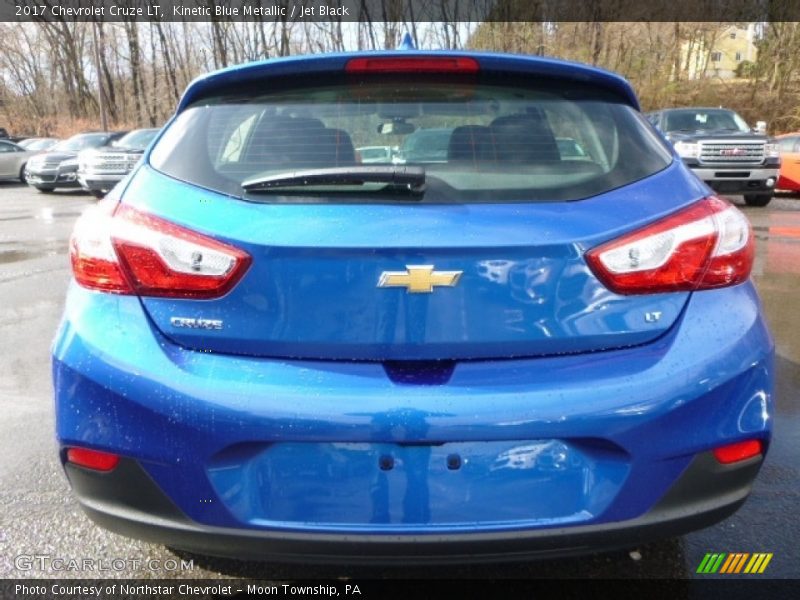 Kinetic Blue Metallic / Jet Black 2017 Chevrolet Cruze LT