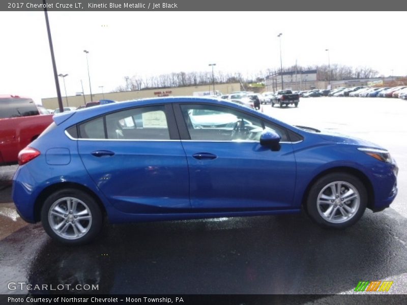 Kinetic Blue Metallic / Jet Black 2017 Chevrolet Cruze LT