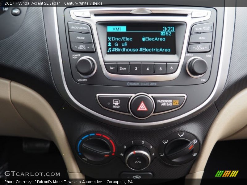 Century White / Beige 2017 Hyundai Accent SE Sedan