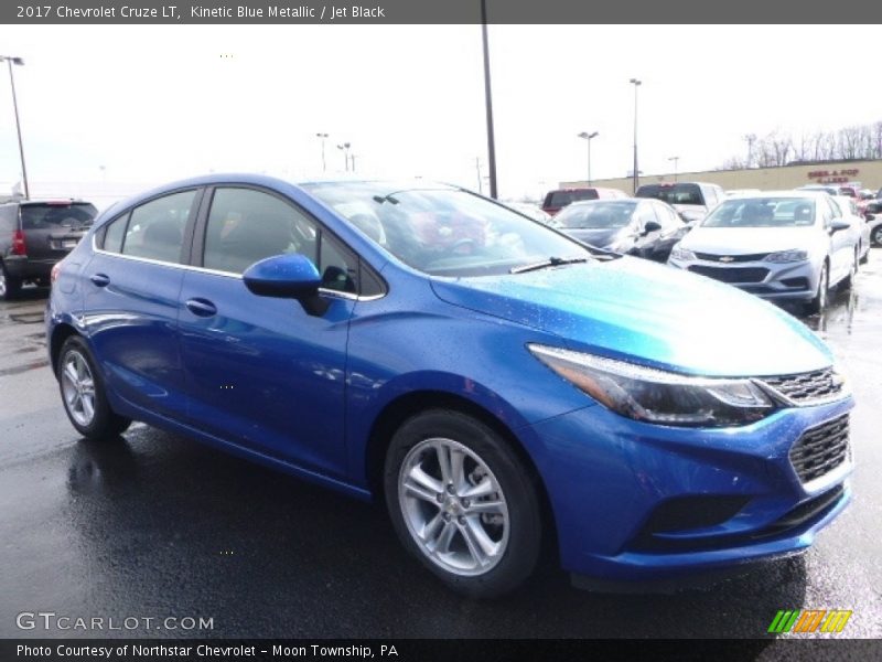 Kinetic Blue Metallic / Jet Black 2017 Chevrolet Cruze LT