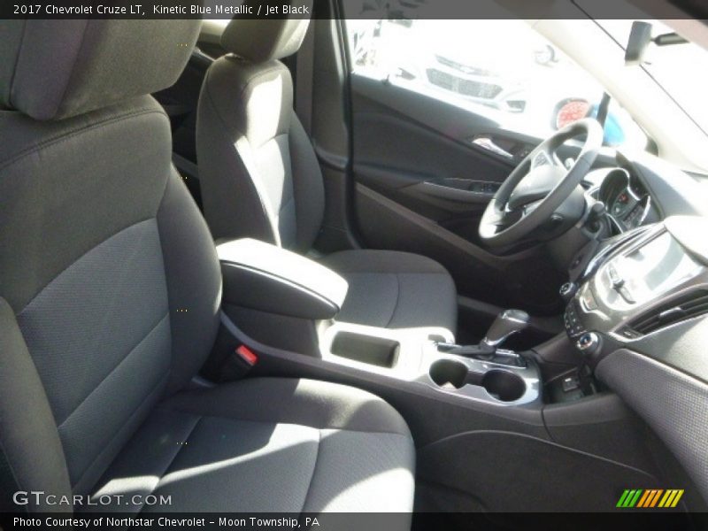 Kinetic Blue Metallic / Jet Black 2017 Chevrolet Cruze LT