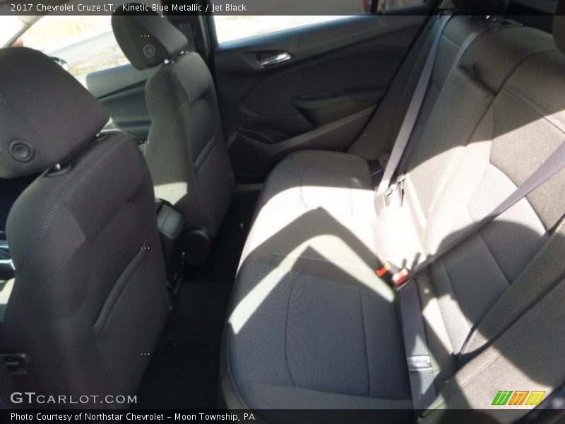 Kinetic Blue Metallic / Jet Black 2017 Chevrolet Cruze LT