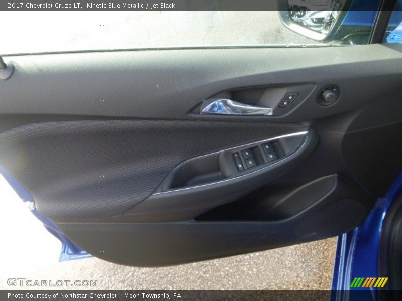 Kinetic Blue Metallic / Jet Black 2017 Chevrolet Cruze LT