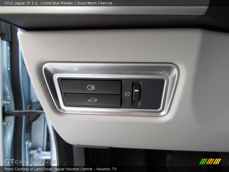 Crystal Blue Metallic / Dove/Warm Charcoal 2013 Jaguar XF 3.0