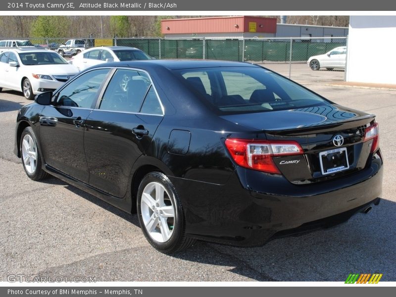 Attitude Black Metallic / Black/Ash 2014 Toyota Camry SE