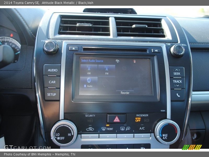 Attitude Black Metallic / Black/Ash 2014 Toyota Camry SE