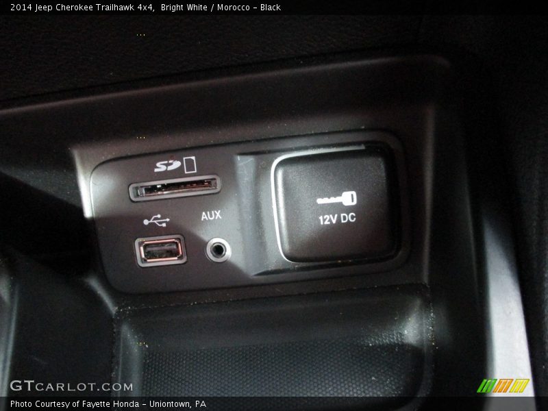 Bright White / Morocco - Black 2014 Jeep Cherokee Trailhawk 4x4