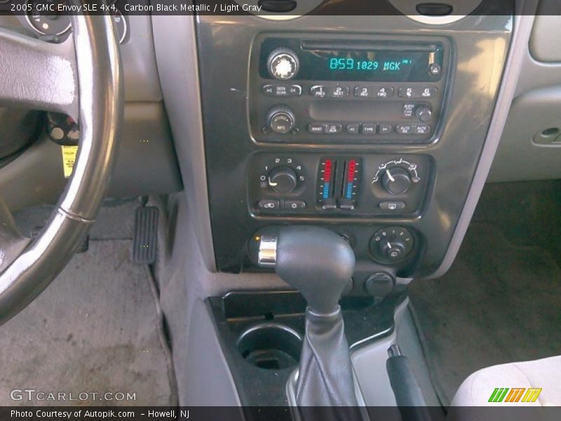 Carbon Black Metallic / Light Gray 2005 GMC Envoy SLE 4x4