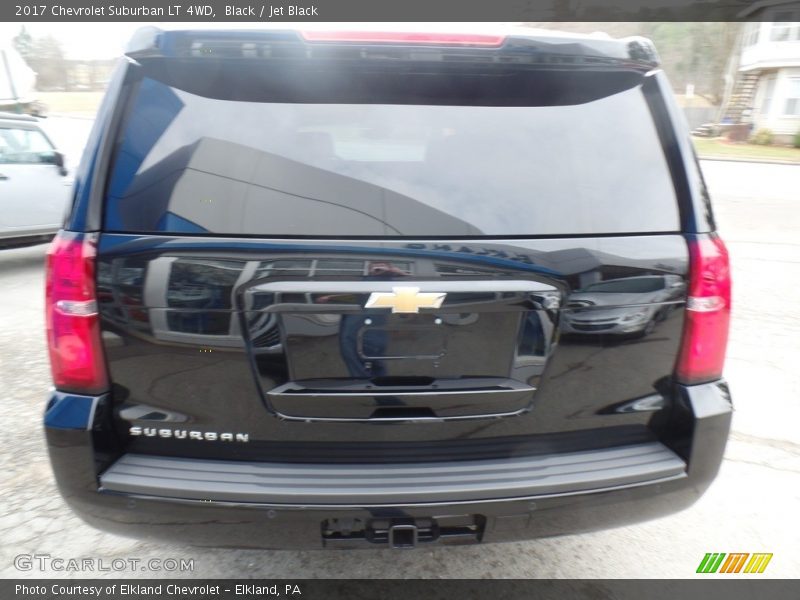 Black / Jet Black 2017 Chevrolet Suburban LT 4WD