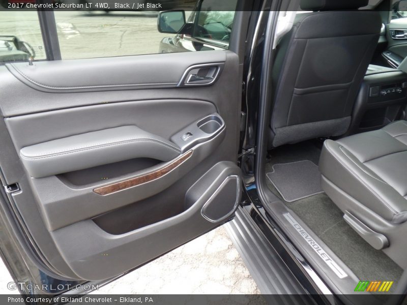 Black / Jet Black 2017 Chevrolet Suburban LT 4WD