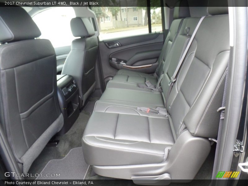 Black / Jet Black 2017 Chevrolet Suburban LT 4WD