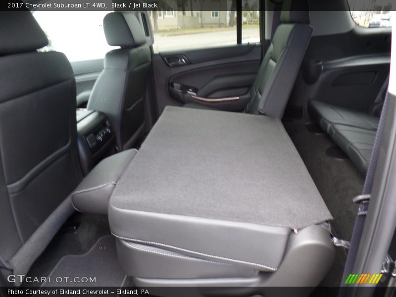 Black / Jet Black 2017 Chevrolet Suburban LT 4WD