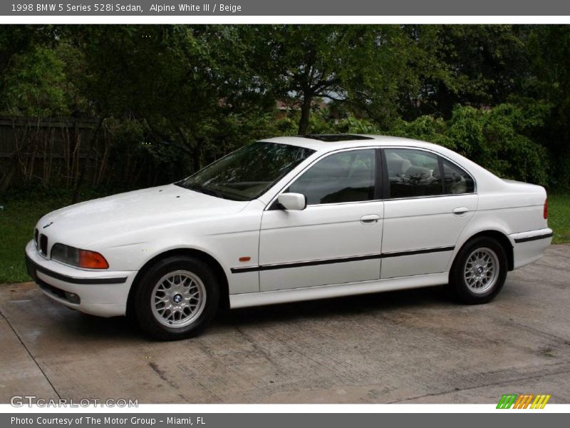 Alpine White III / Beige 1998 BMW 5 Series 528i Sedan