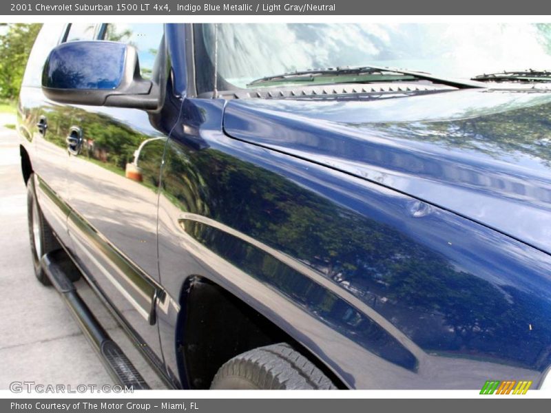 Indigo Blue Metallic / Light Gray/Neutral 2001 Chevrolet Suburban 1500 LT 4x4