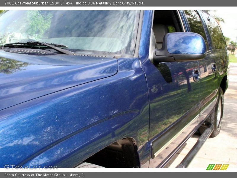 Indigo Blue Metallic / Light Gray/Neutral 2001 Chevrolet Suburban 1500 LT 4x4