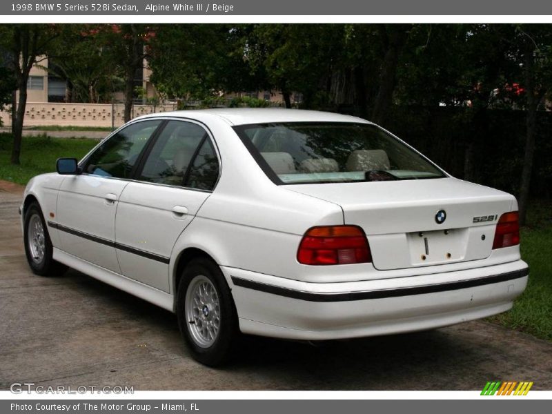 Alpine White III / Beige 1998 BMW 5 Series 528i Sedan