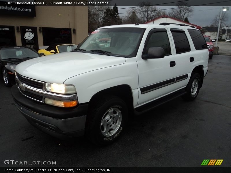 Summit White / Gray/Dark Charcoal 2005 Chevrolet Tahoe LS