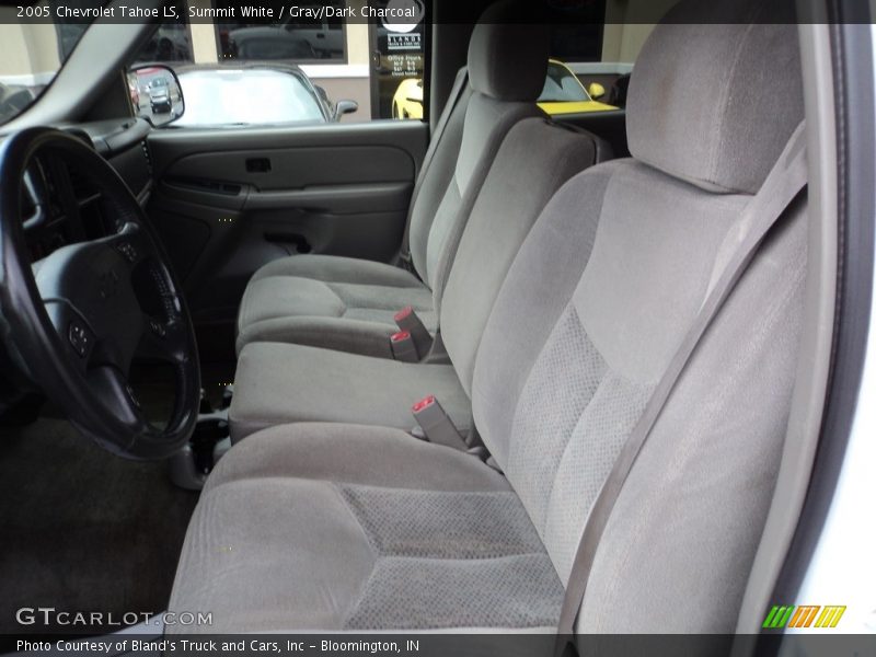 Summit White / Gray/Dark Charcoal 2005 Chevrolet Tahoe LS