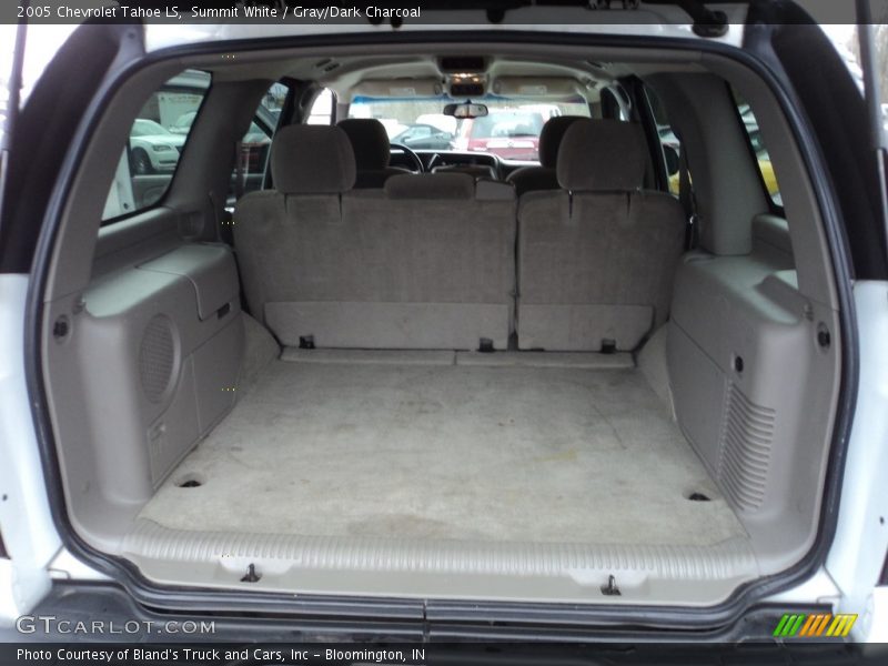 Summit White / Gray/Dark Charcoal 2005 Chevrolet Tahoe LS