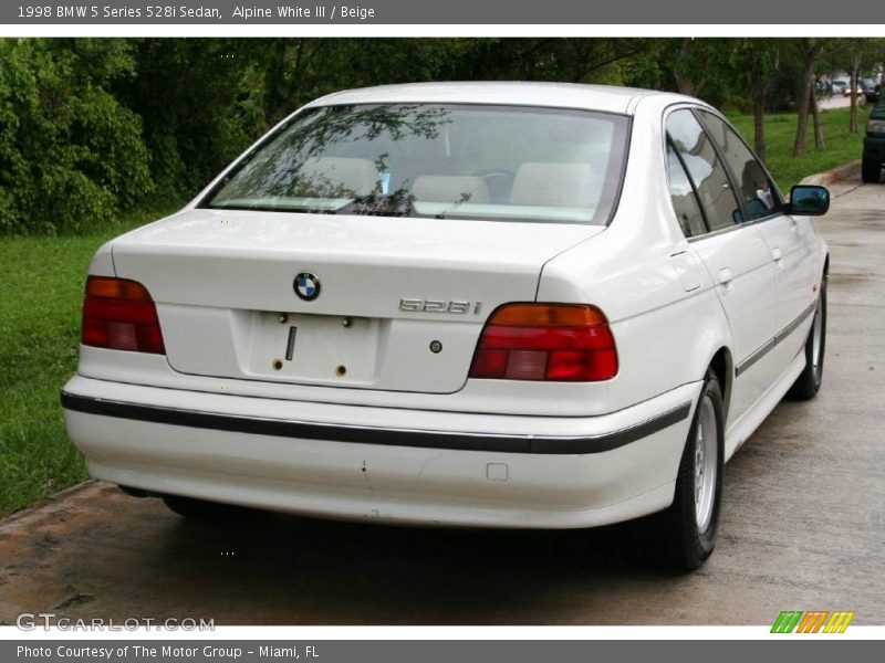 Alpine White III / Beige 1998 BMW 5 Series 528i Sedan
