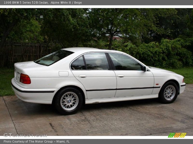 Alpine White III / Beige 1998 BMW 5 Series 528i Sedan