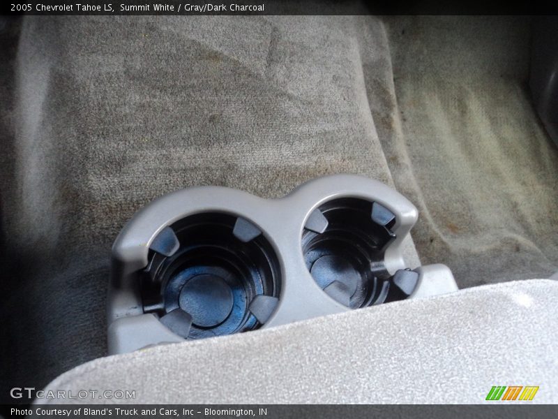 Summit White / Gray/Dark Charcoal 2005 Chevrolet Tahoe LS