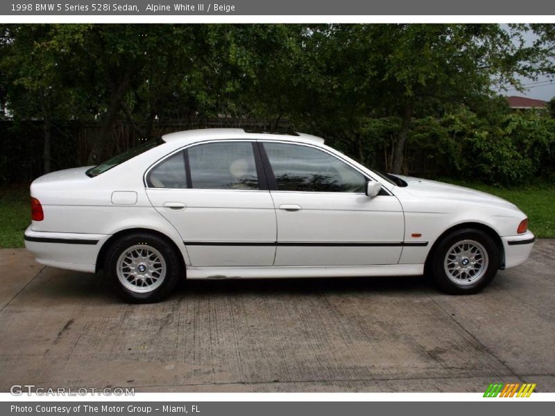 Alpine White III / Beige 1998 BMW 5 Series 528i Sedan