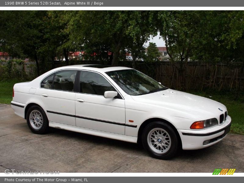 Alpine White III / Beige 1998 BMW 5 Series 528i Sedan