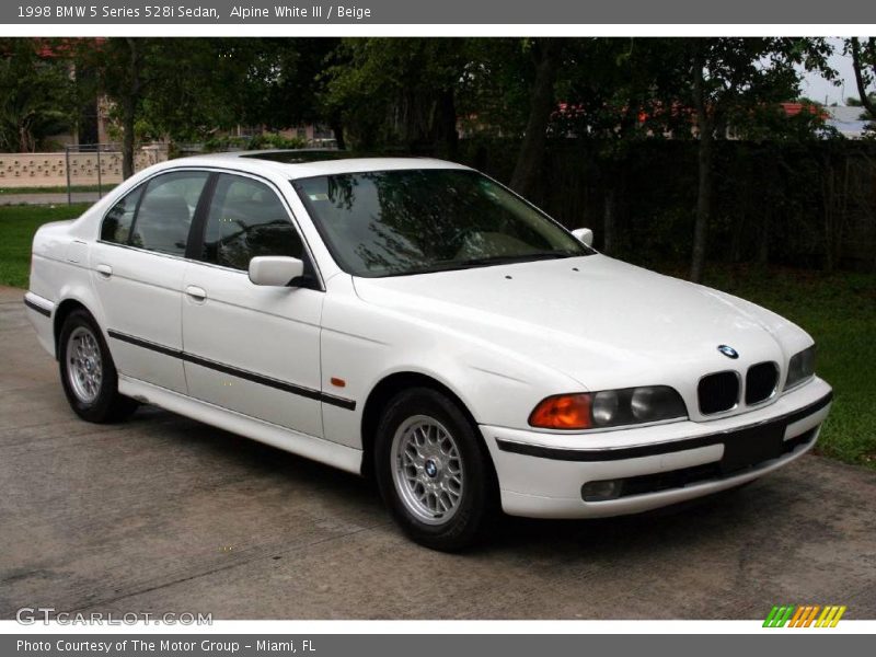 Alpine White III / Beige 1998 BMW 5 Series 528i Sedan