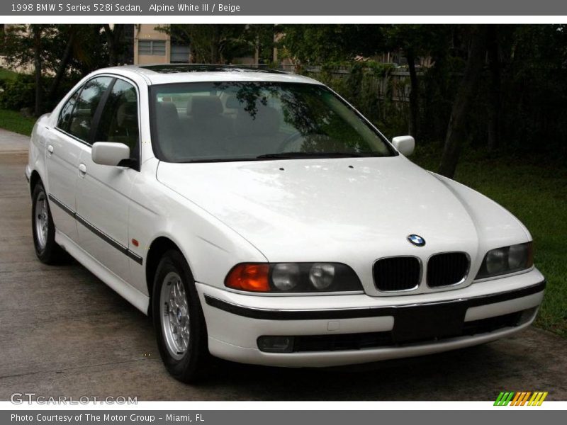 Alpine White III / Beige 1998 BMW 5 Series 528i Sedan