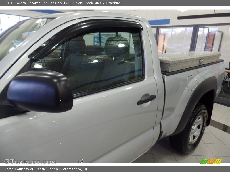 Silver Streak Mica / Graphite 2010 Toyota Tacoma Regular Cab 4x4