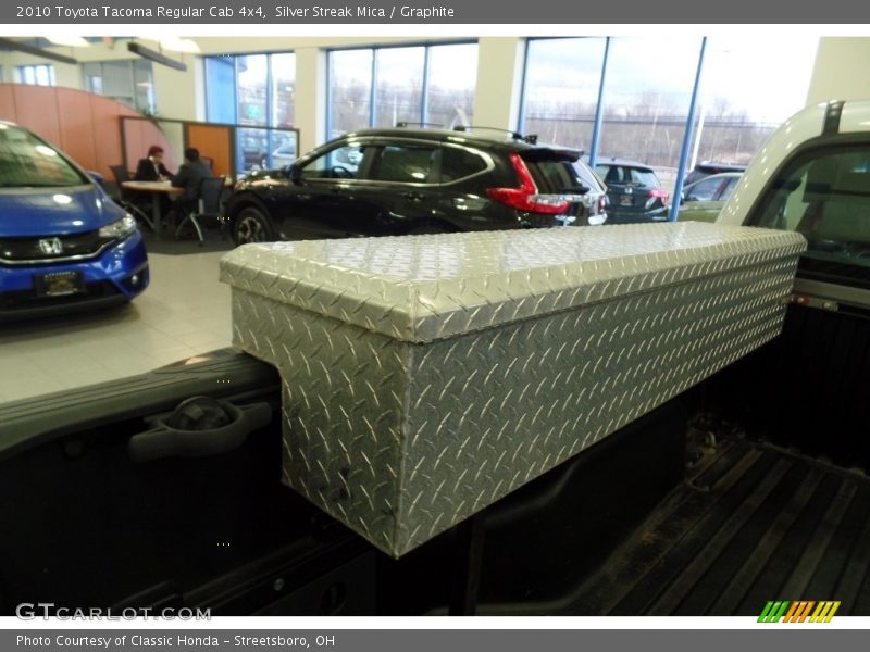 Silver Streak Mica / Graphite 2010 Toyota Tacoma Regular Cab 4x4