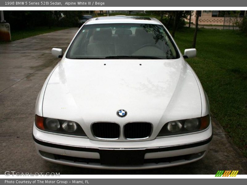 Alpine White III / Beige 1998 BMW 5 Series 528i Sedan
