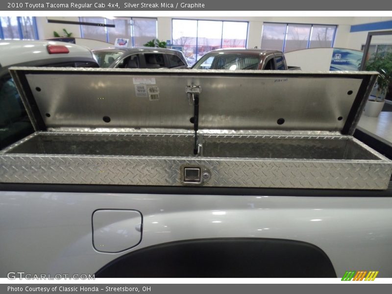 Silver Streak Mica / Graphite 2010 Toyota Tacoma Regular Cab 4x4